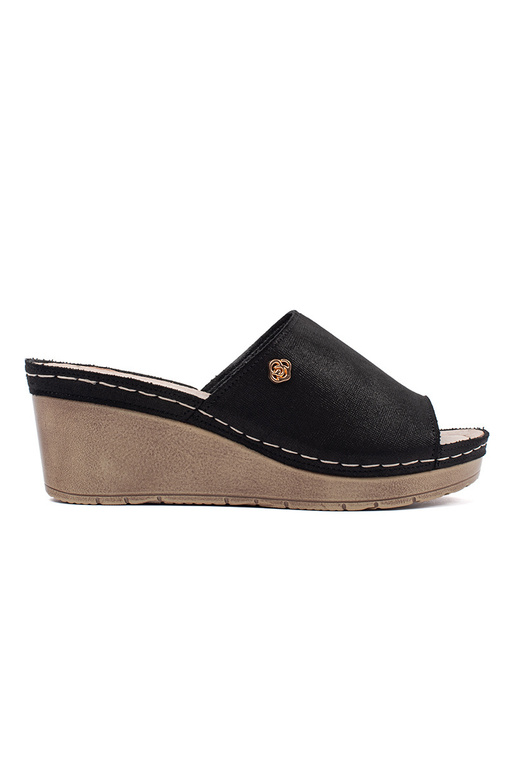 black slippers Inomens on a Inedge