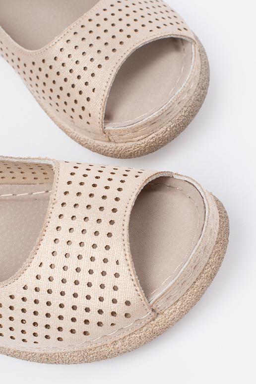 Light gold comfortable sandals Light gold comfortable sandals