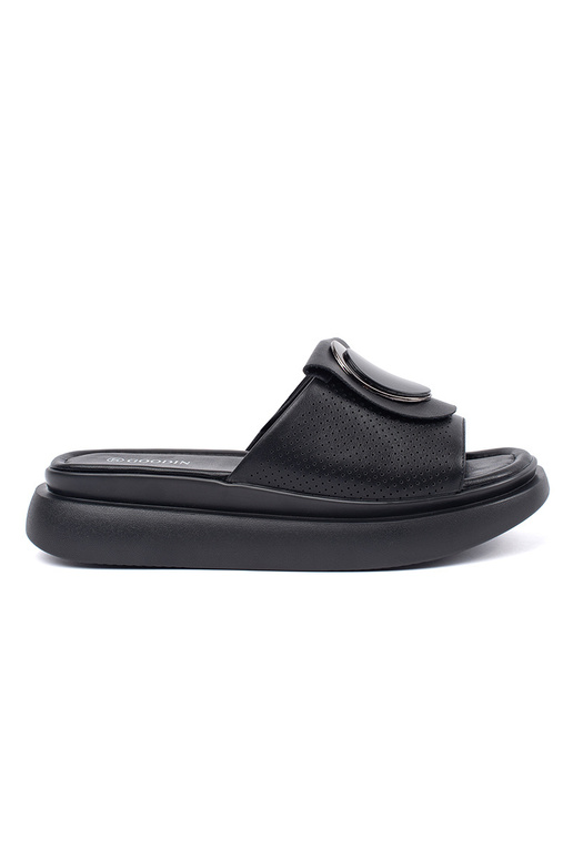 black comfortable slippers Inith...