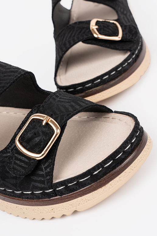 black sandals ze goldenmi elementami
