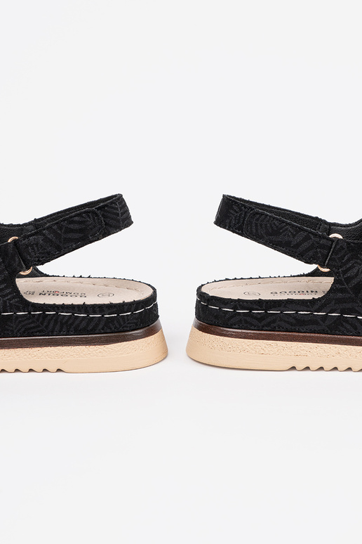 black sandals ze goldenmi elementami