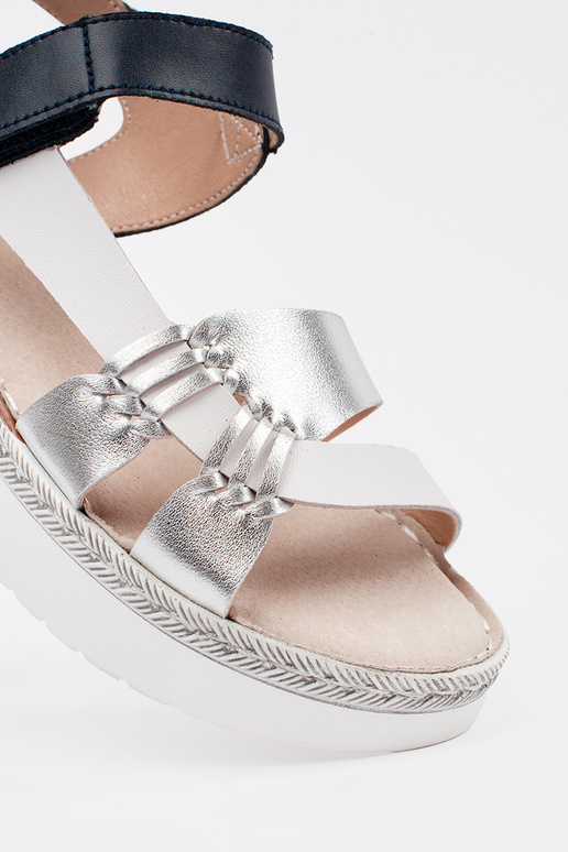 INhite-blue sandals Inith platform z...