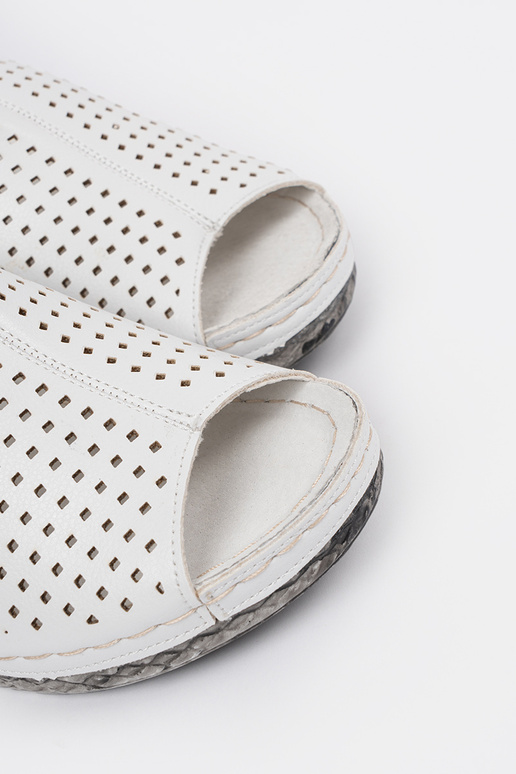 sandals Inhite color on a Inedge