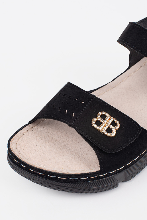 black sandals Inomens