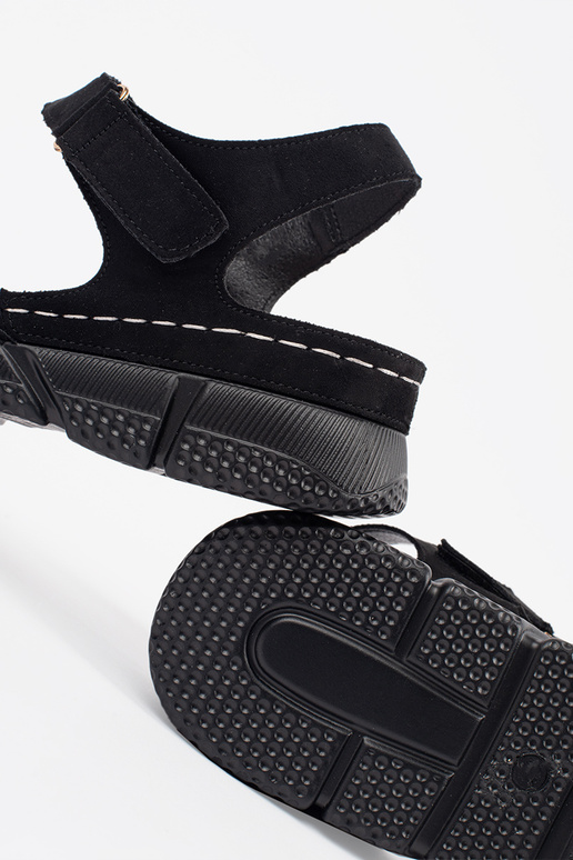 black sandals Inomens