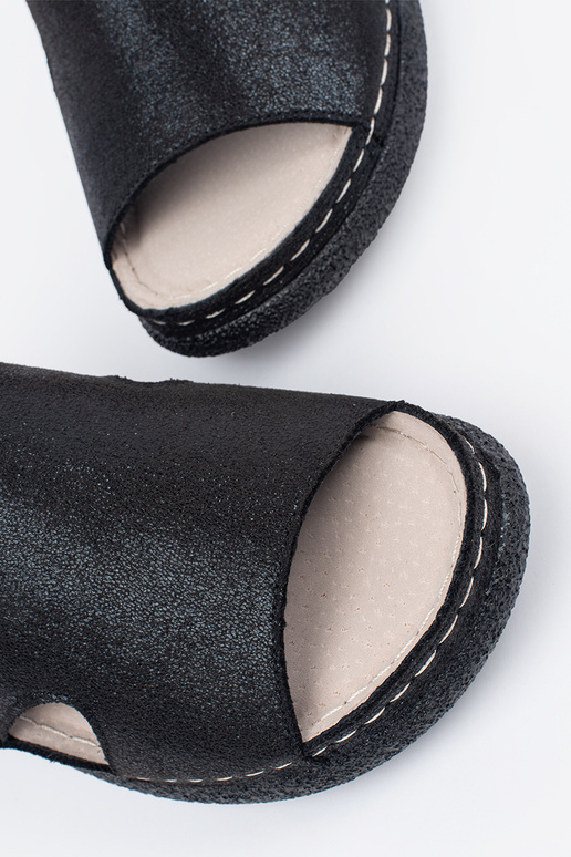 black flat sandals Inith buckle black flat sandals Inith buckle