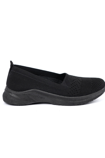 Persistent model sneakers...