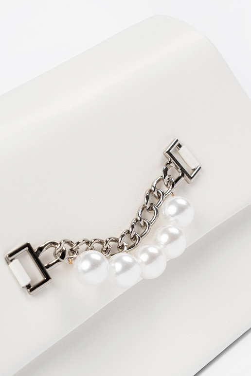 Elegantiška balta rankinė