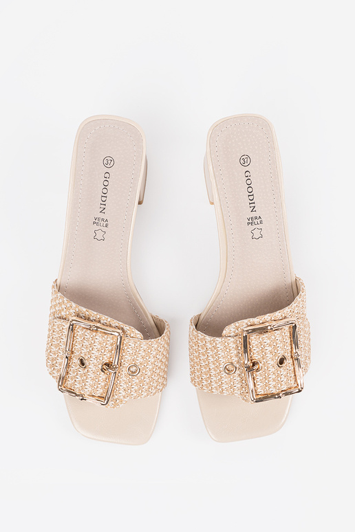 TIneedoIne beige slippers on the heel