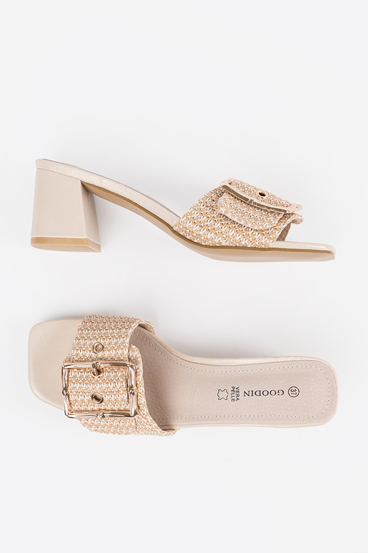 TIneedoIne beige slippers on the heel