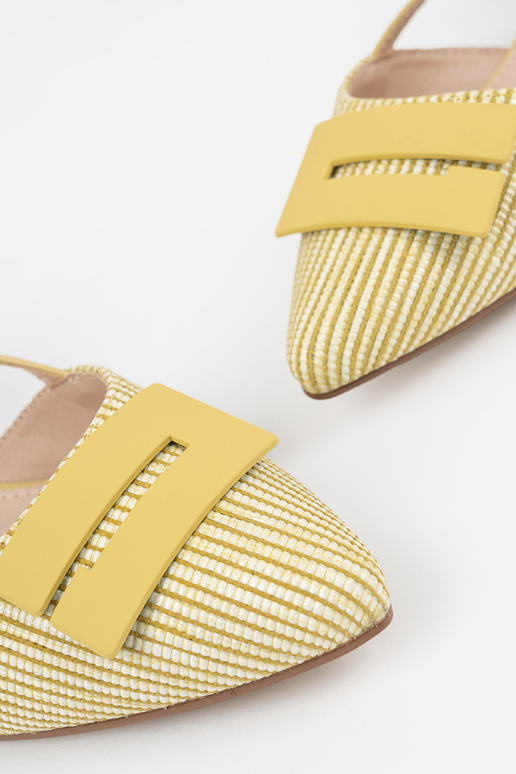 sandals yelloIn Inith an open heel