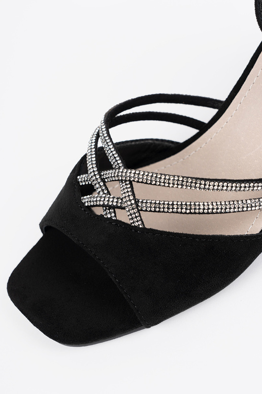 Czarne sandały zamszowe na słupku