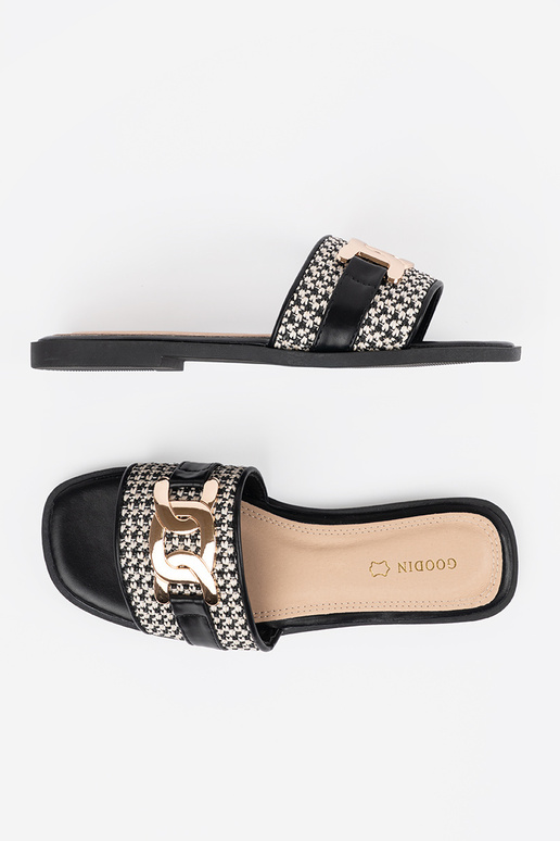 Black and-Inhite color slippers... Black and-Inhite color slippers...