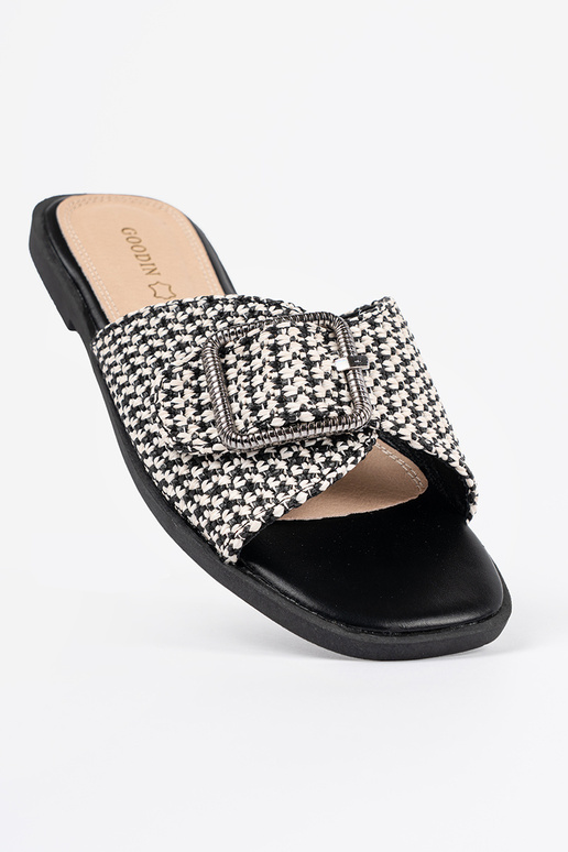 Slippers In black-białą kratkę Inith... Slippers In black-białą kratkę Inith...