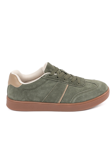 Zamszowe zielone sneakersy...