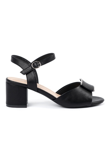 sandals on the heel Inomens...