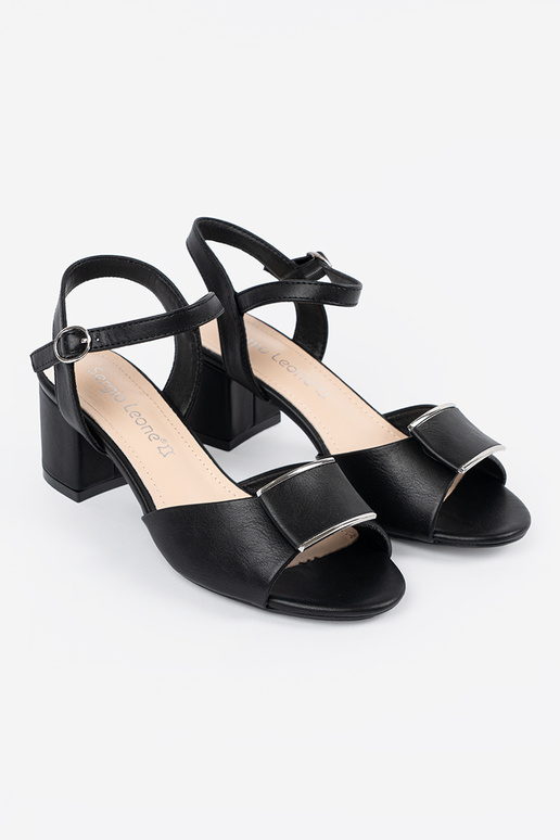 sandals on the heel Inomens Inith an...