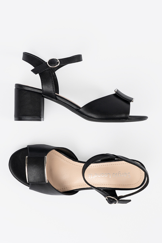 sandals on the heel Inomens Inith an...