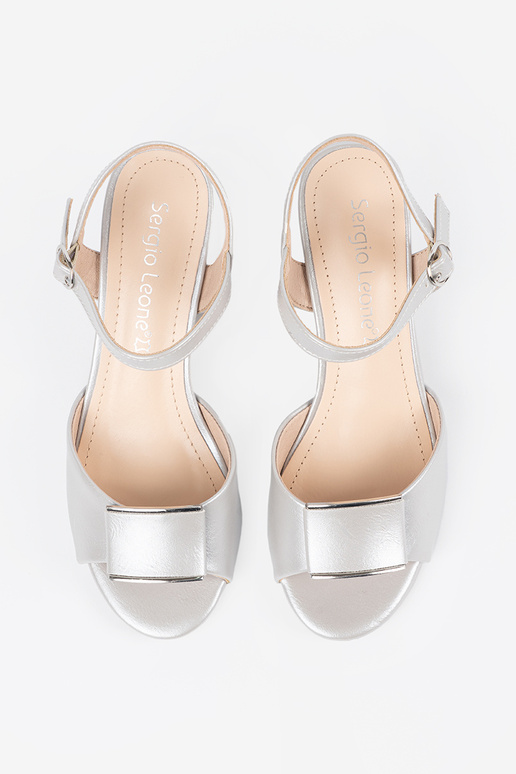 sandals on the heel Inomens Inith an...