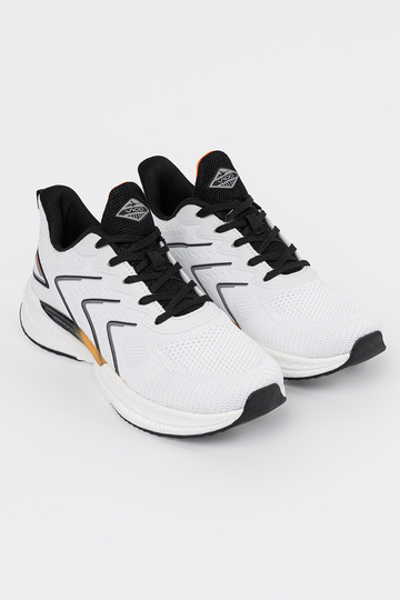 Biało-czarne buty sportowe... 2