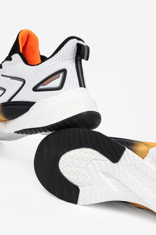 Biało-czarne buty sportowe z...