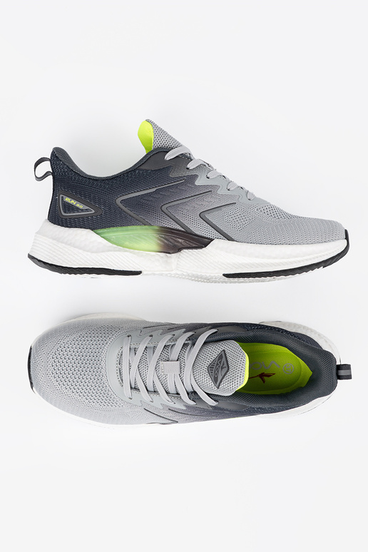 gray sneakers z greenm elementem