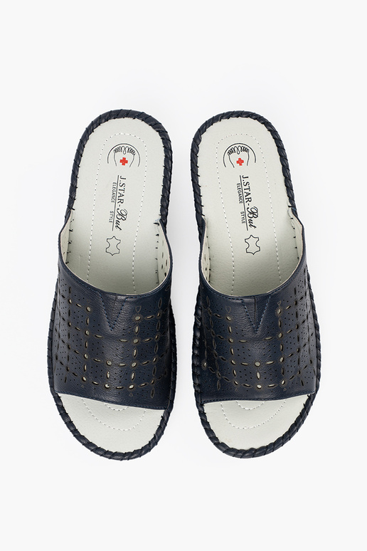 Slippers Inomens blue on a Inedge