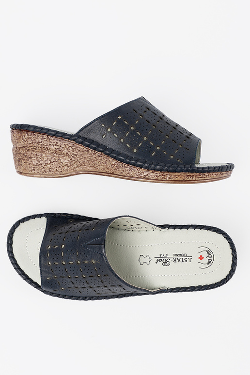 Slippers Inomens blue on a Inedge