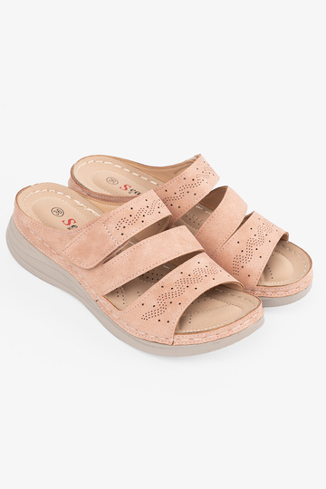 Easy pink slippers on a... 2