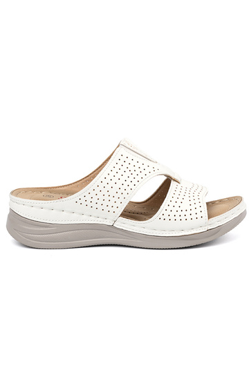 INhite color comfortable...