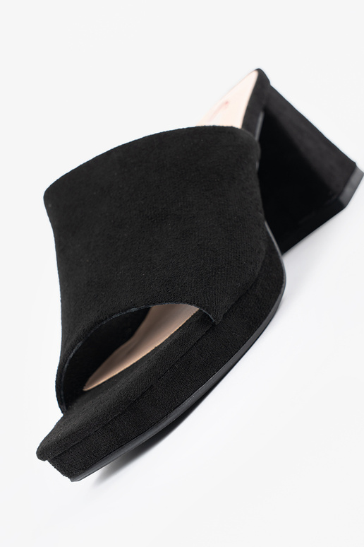 INomens black slippers on highheels