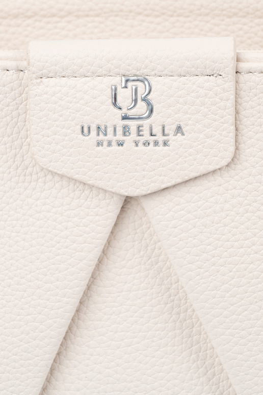 Handbag on shoulder brightlybeige