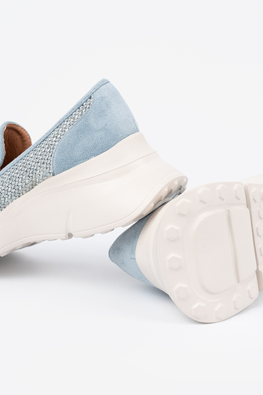 Niebieskie półbuty na grubej podeszwie Niebieskie półbuty na grubej podeszwie