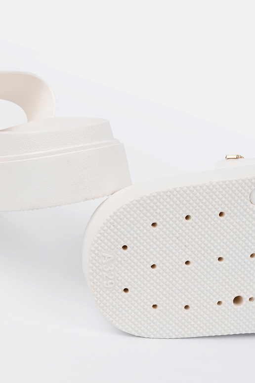 Klapki damskie białe na platformie