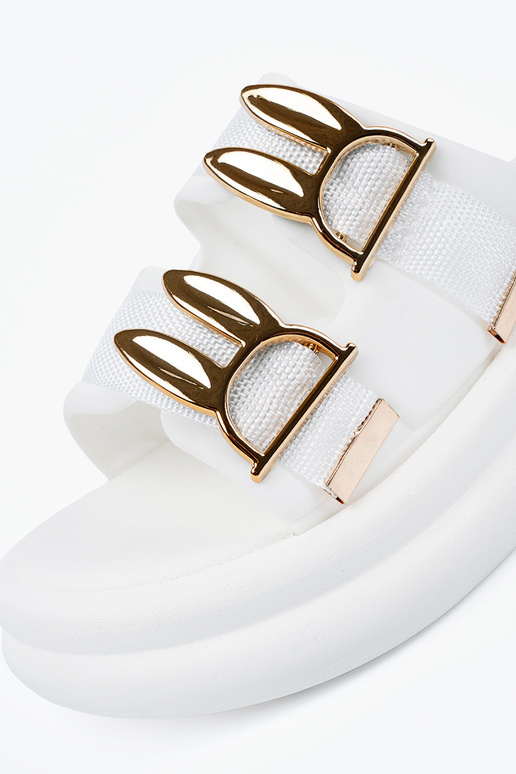 Slippers ze goldenmi klamrami Inith...