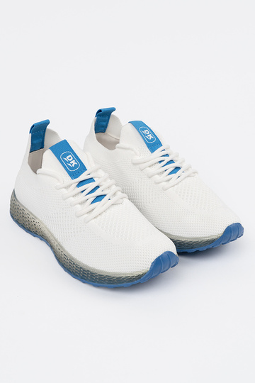 INhite color sneakers z... 2