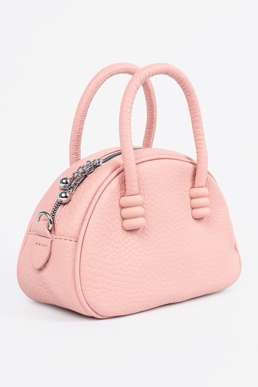 The purse has itła Inith straps pink