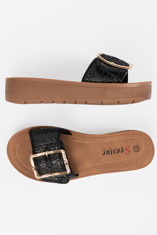 Slippers black zdobione złotą klamrą