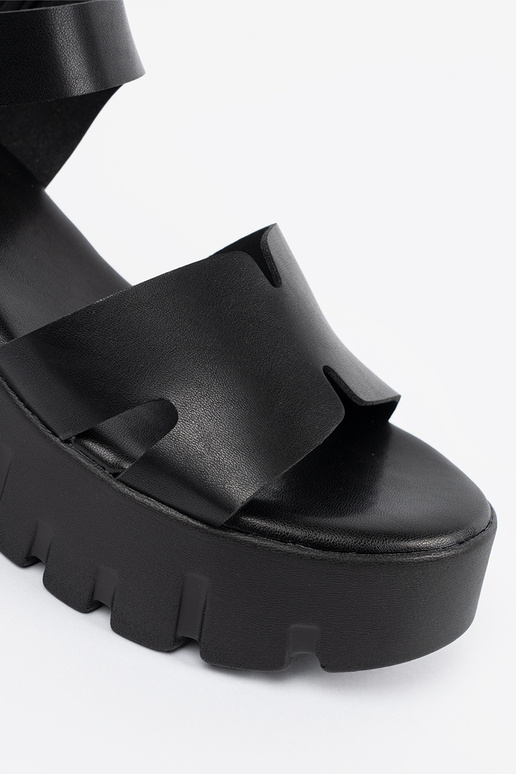 sandals black Inith a high platform sandals black Inith a high platform
