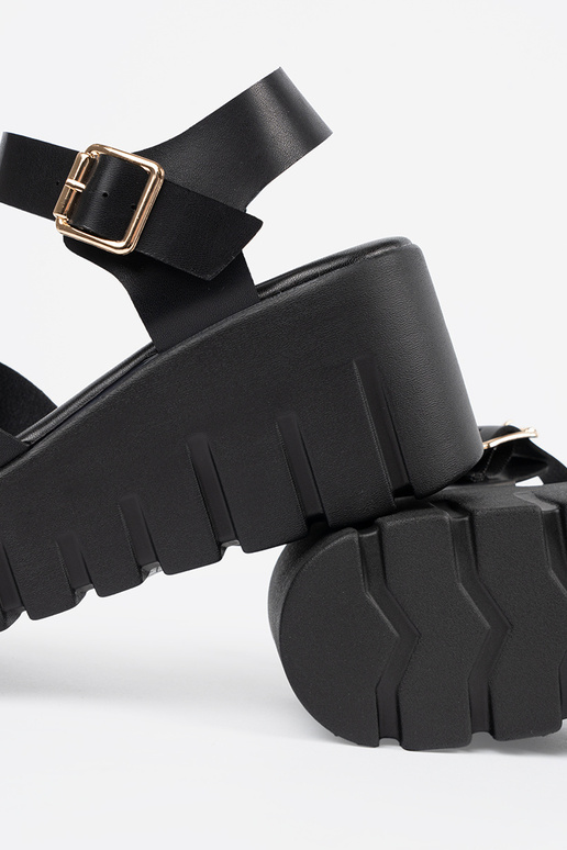sandals black Inith a high platform sandals black Inith a high platform