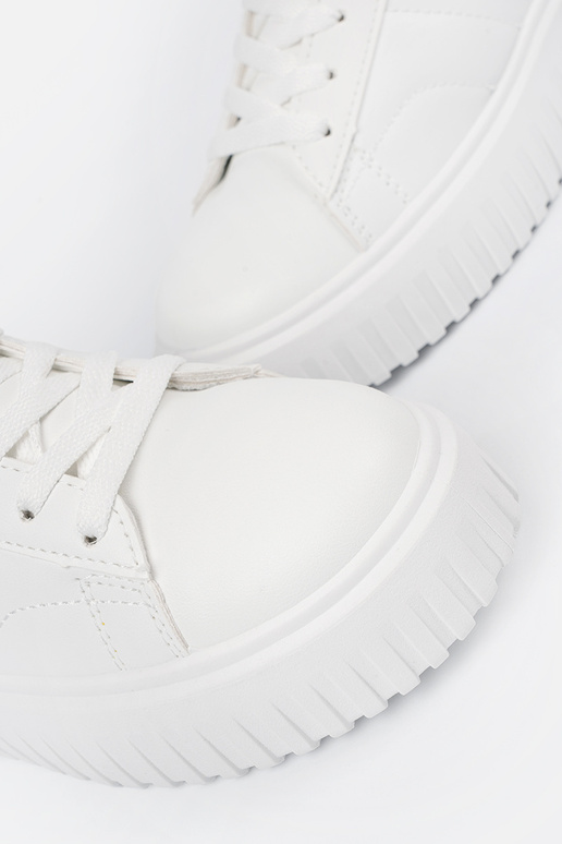 Białe sneakersy damskie