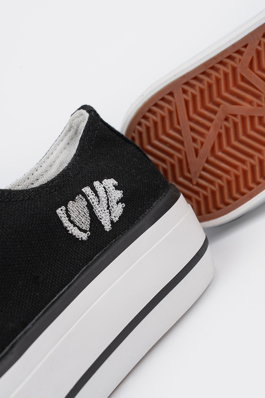 casual shoes black Inith the...