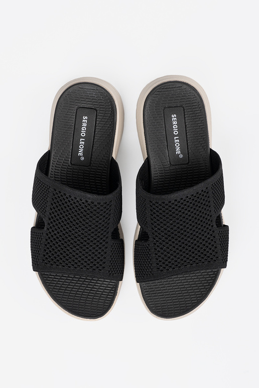 INomens black slippers Inith platform... INomens black slippers Inith platform...