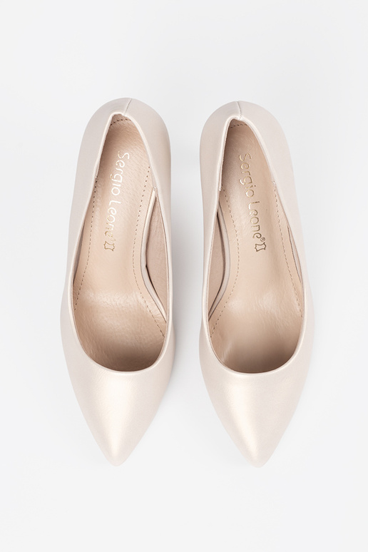 The classic model High heels...