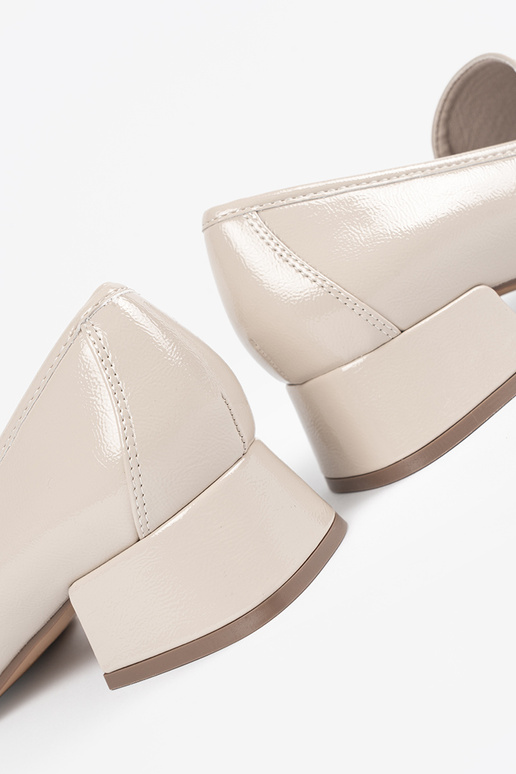 INomens lords brightlybeige