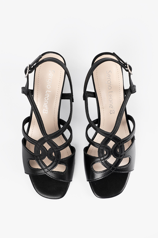 black sandals Inomens on highheels