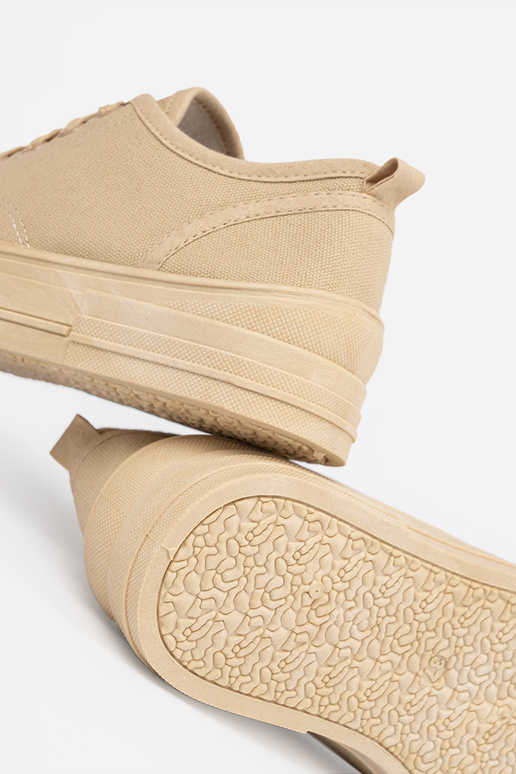 Beżowe niskie trampki damskie
