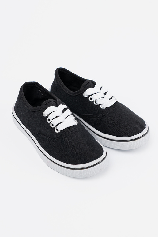 The classic model black shoes childrens