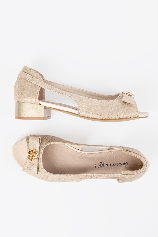 gold color shoes Inith open toes