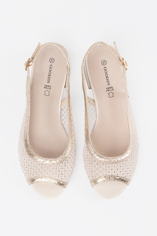 gold color sandals z ozdobną siateczką